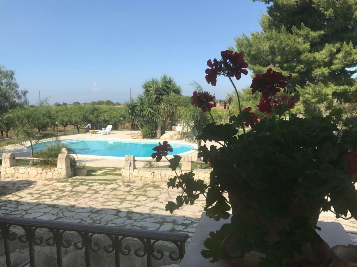 Villa Rosa - Ai Piedi Dell'Etna Brucoli Exteriör bild