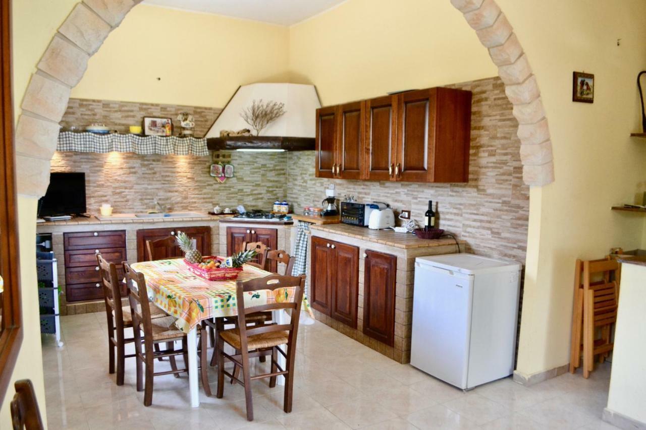 Villa Rosa - Ai Piedi Dell'Etna Brucoli Exteriör bild